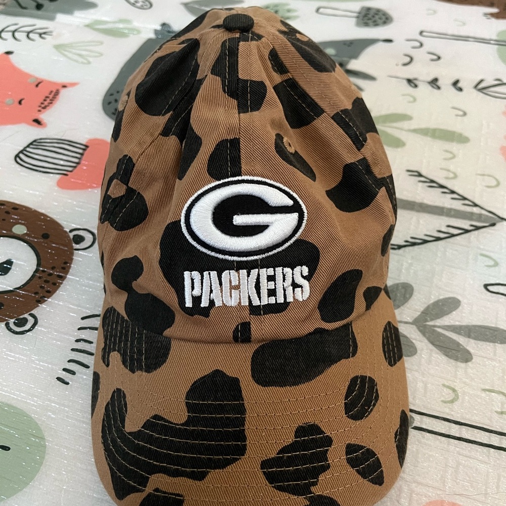 Green Bay Packers Tan and Black Cap
